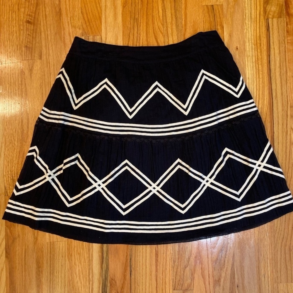Lil by Anthropologie black and white geo skater skirt